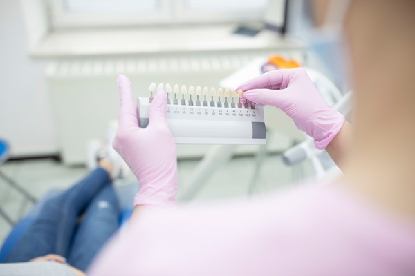 How A Cosmetic Dentist Customizes Treatment To A Patient&# ;s Smile